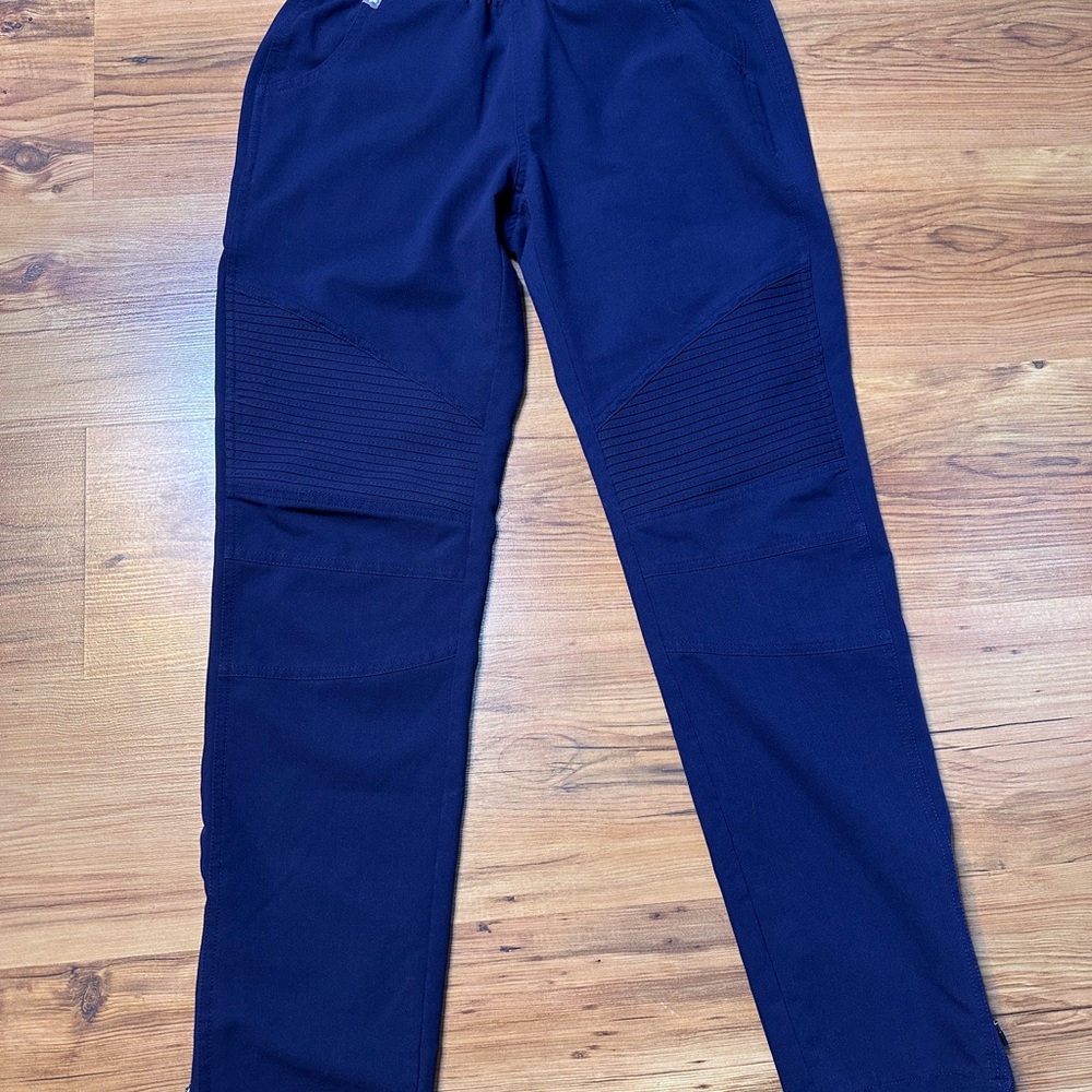 Figs Women's Navy Skinny scrub pants Kanye Moto Zip Ankles Navy